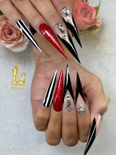 Nail Art Design 220526